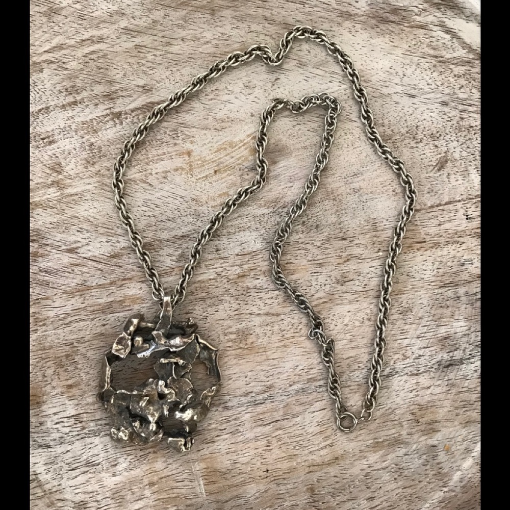 Long Metal Chain Necklace & Modern Pendent
